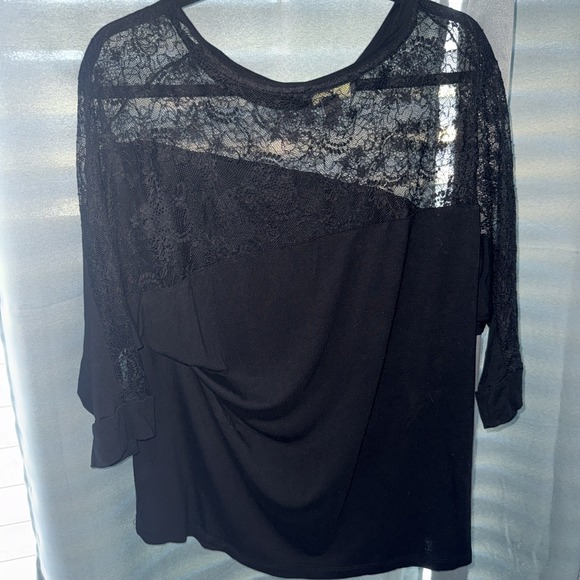 Forever 21 Dresses & Skirts - Black Lace Overlay Dolman Sleeve Top Plus Size 2X Forever 21‎ Elegant